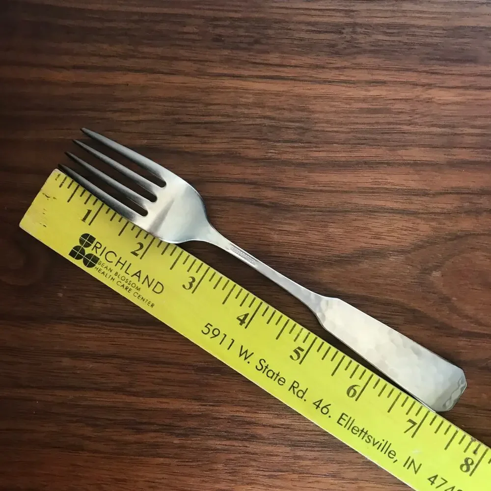 Reed & Barton COLONIAL FORGE Stainless Hammered Satin - single dinner fork (1)